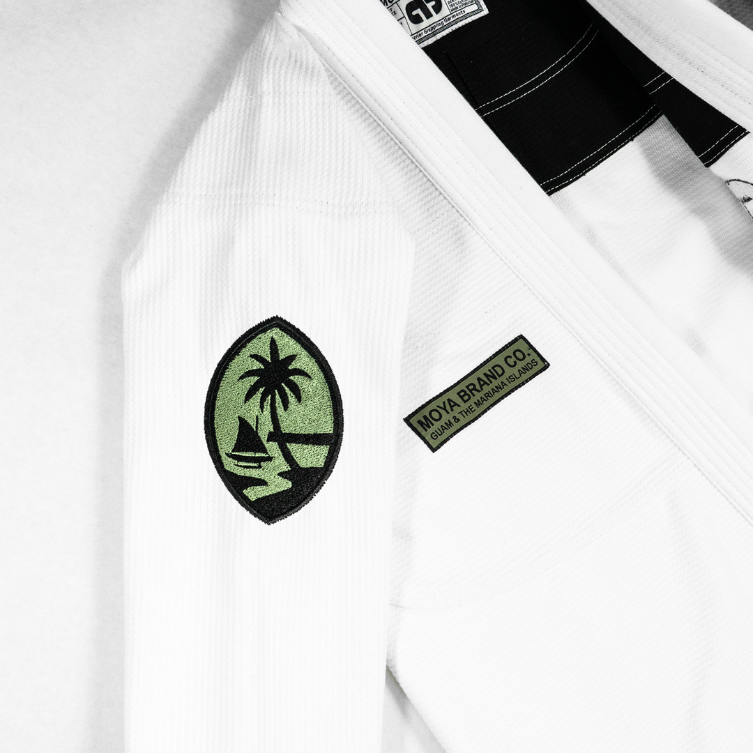 MOYA GU Liberation Day Gi Adulto Blanco - Imagen 5
